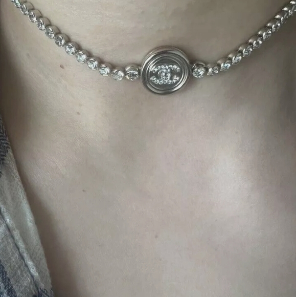 100% Authentic CHANEL 2021 Gold CC Pendants Crystal Choker Necklace/GORGEOUS! - Picture 3 of 6